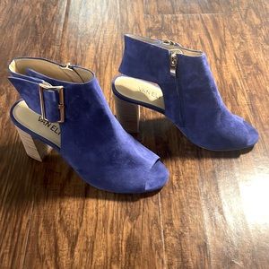 TOO FUN!! Royal Blue suede block heels in Sz 8.5.